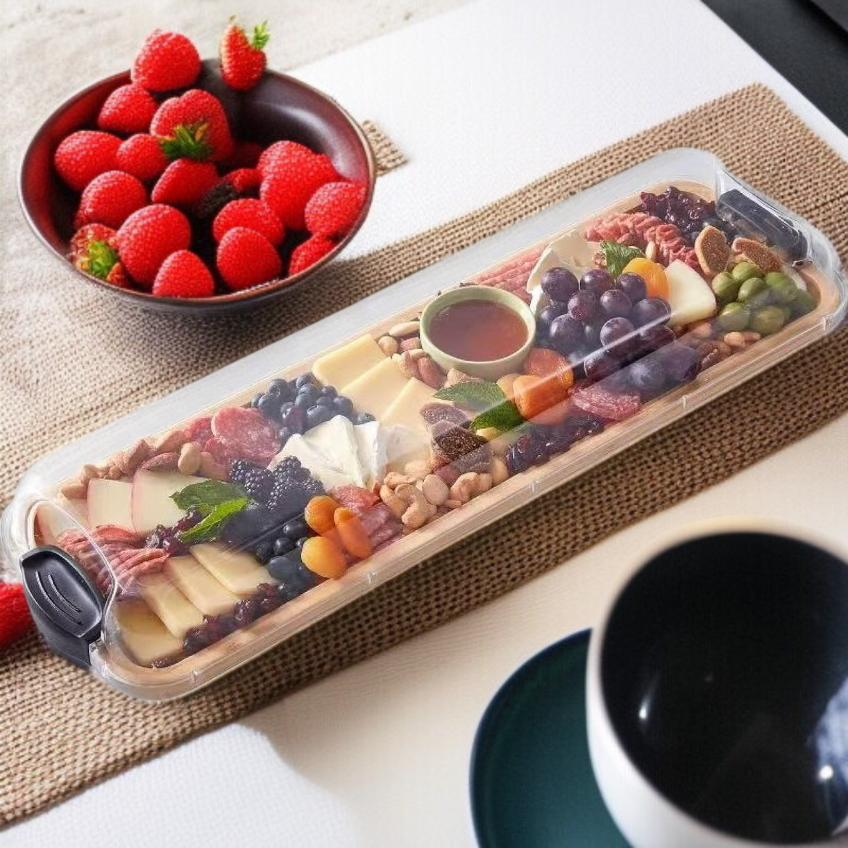 다용도로 사용할 수 있는 목재 트레이