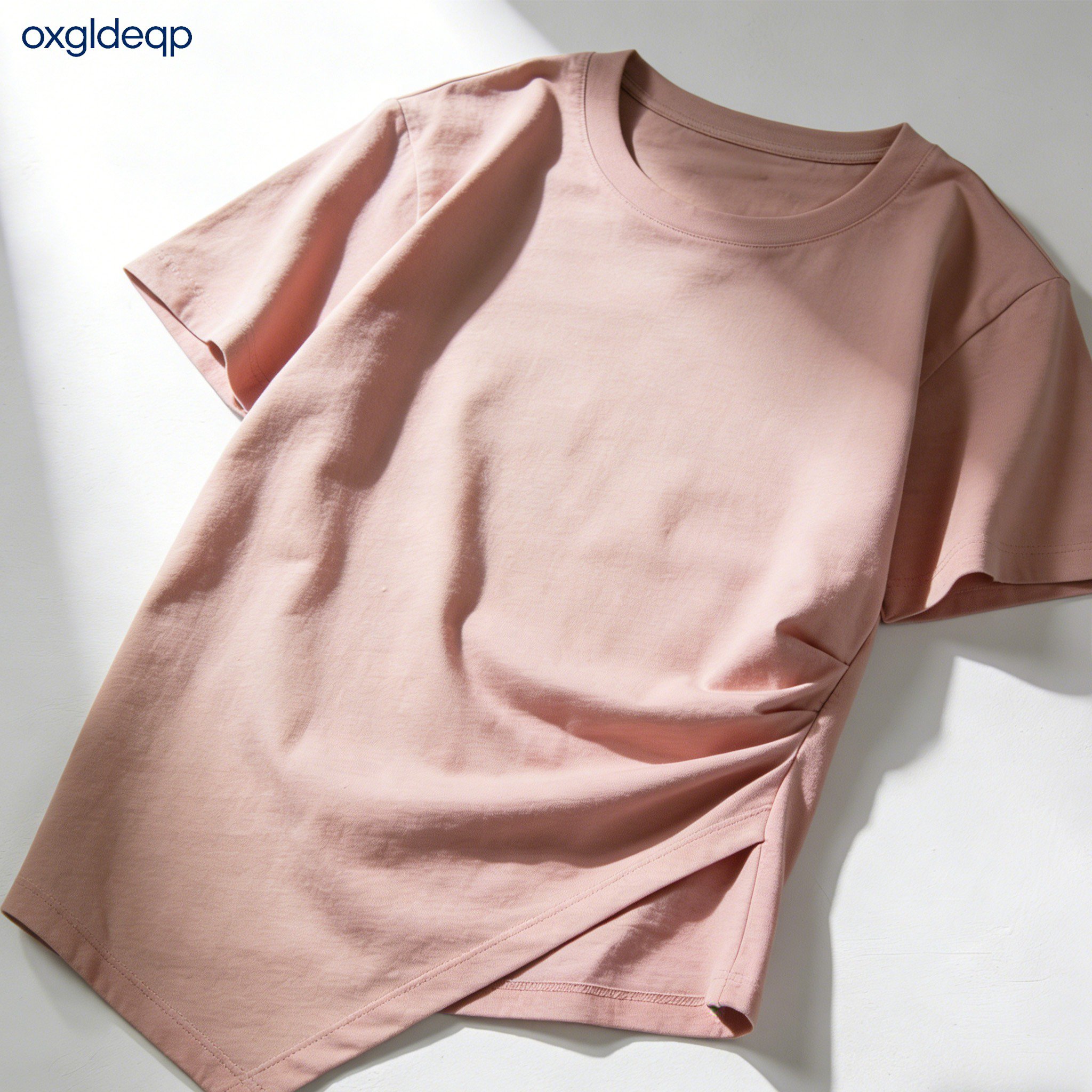 100%コットンの半袖シャツ