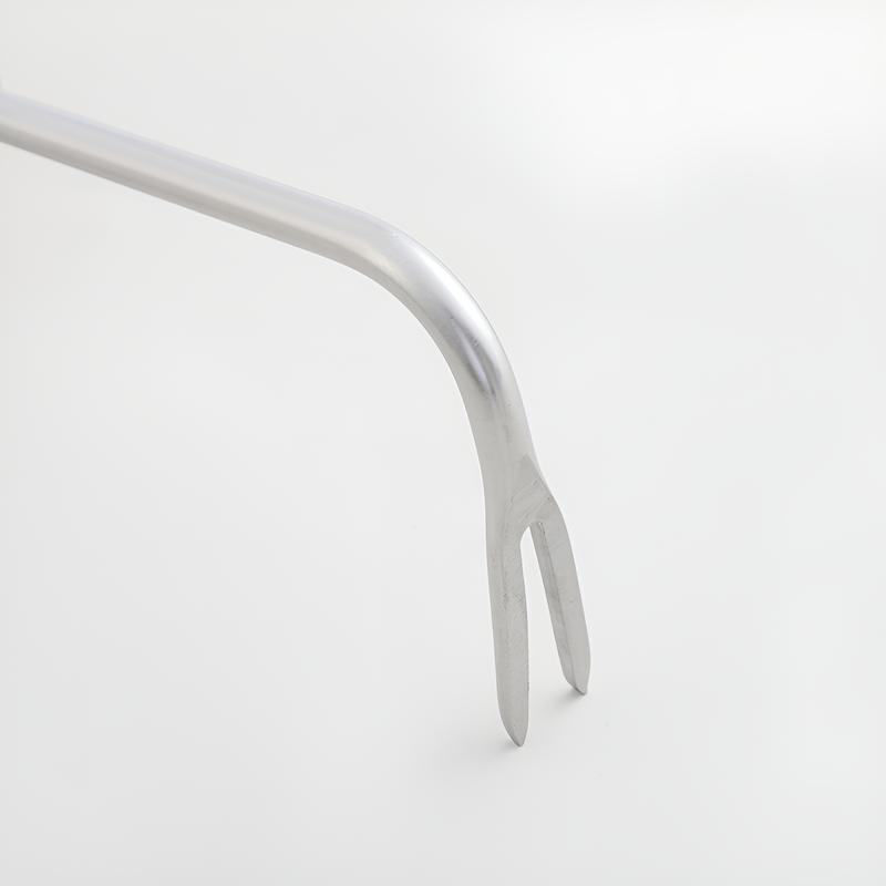 Wooden handle weeding machine