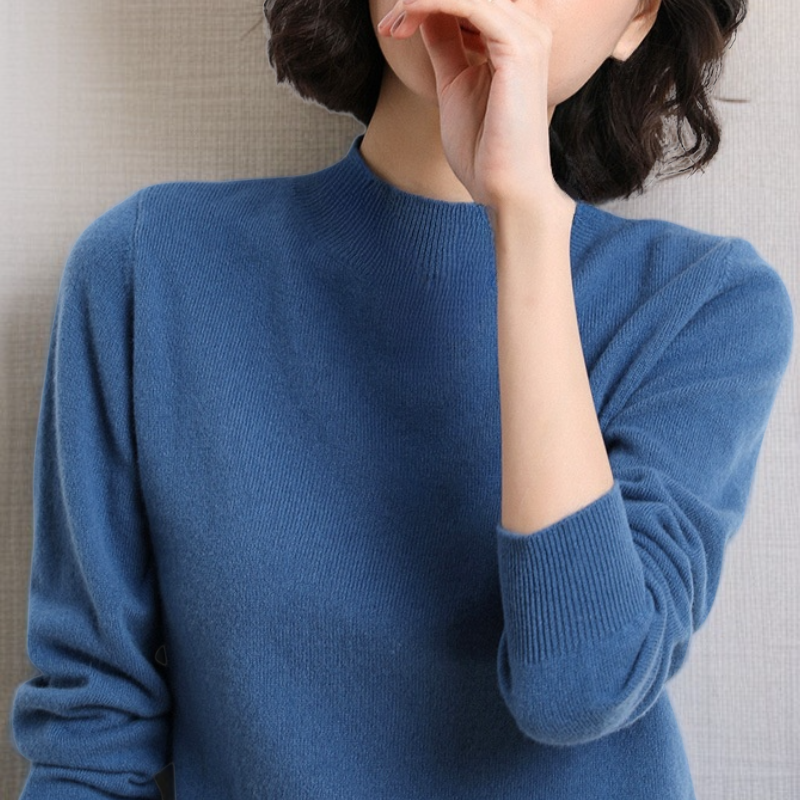 無地ベースのニットウェア