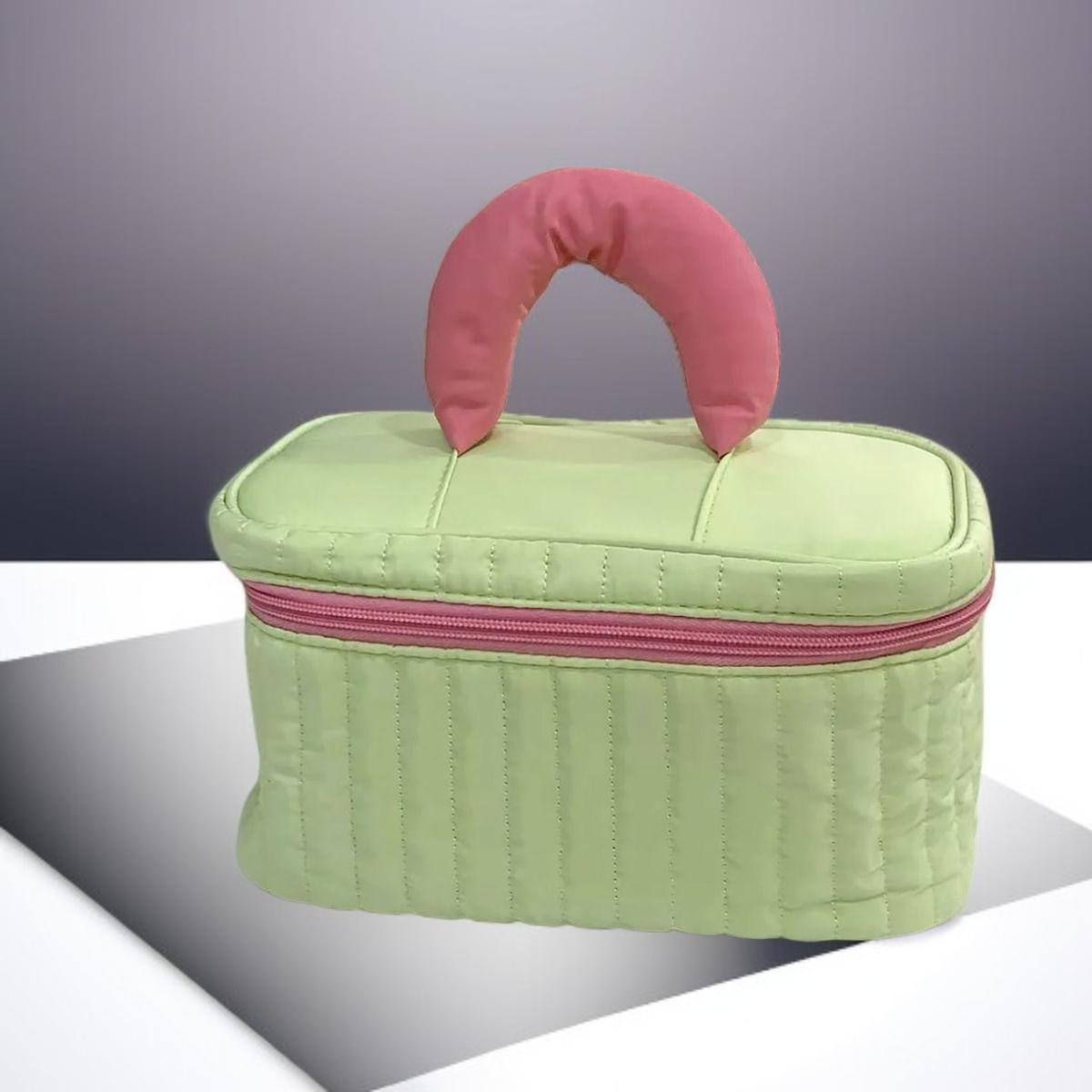 파우치에 화장품을 넣은 예시