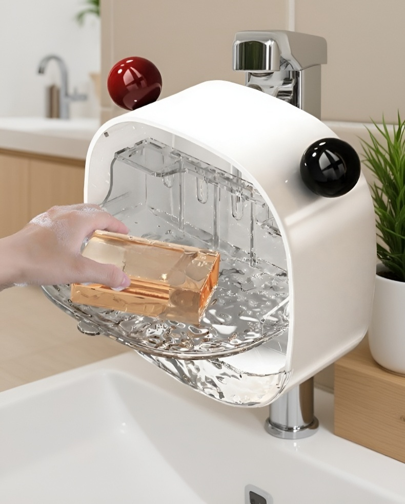 귀여운 곰 모양 선반의 디테일 확대