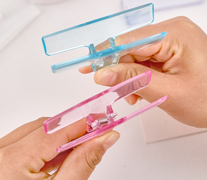 Stilvolle Acryl-Haarspange in Jelly-Optik