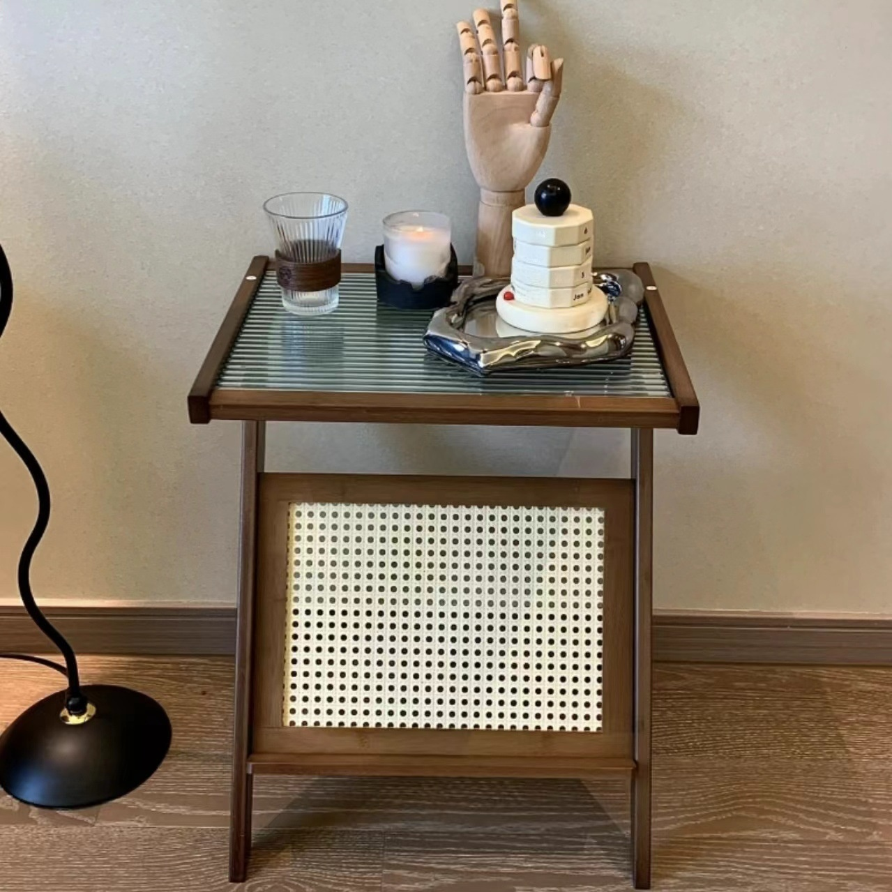 Multifunctional small coffee table