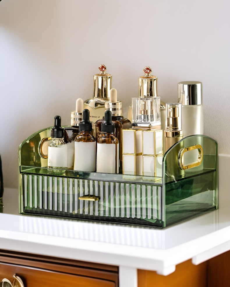 キッチンで使用するPET収納ボックス