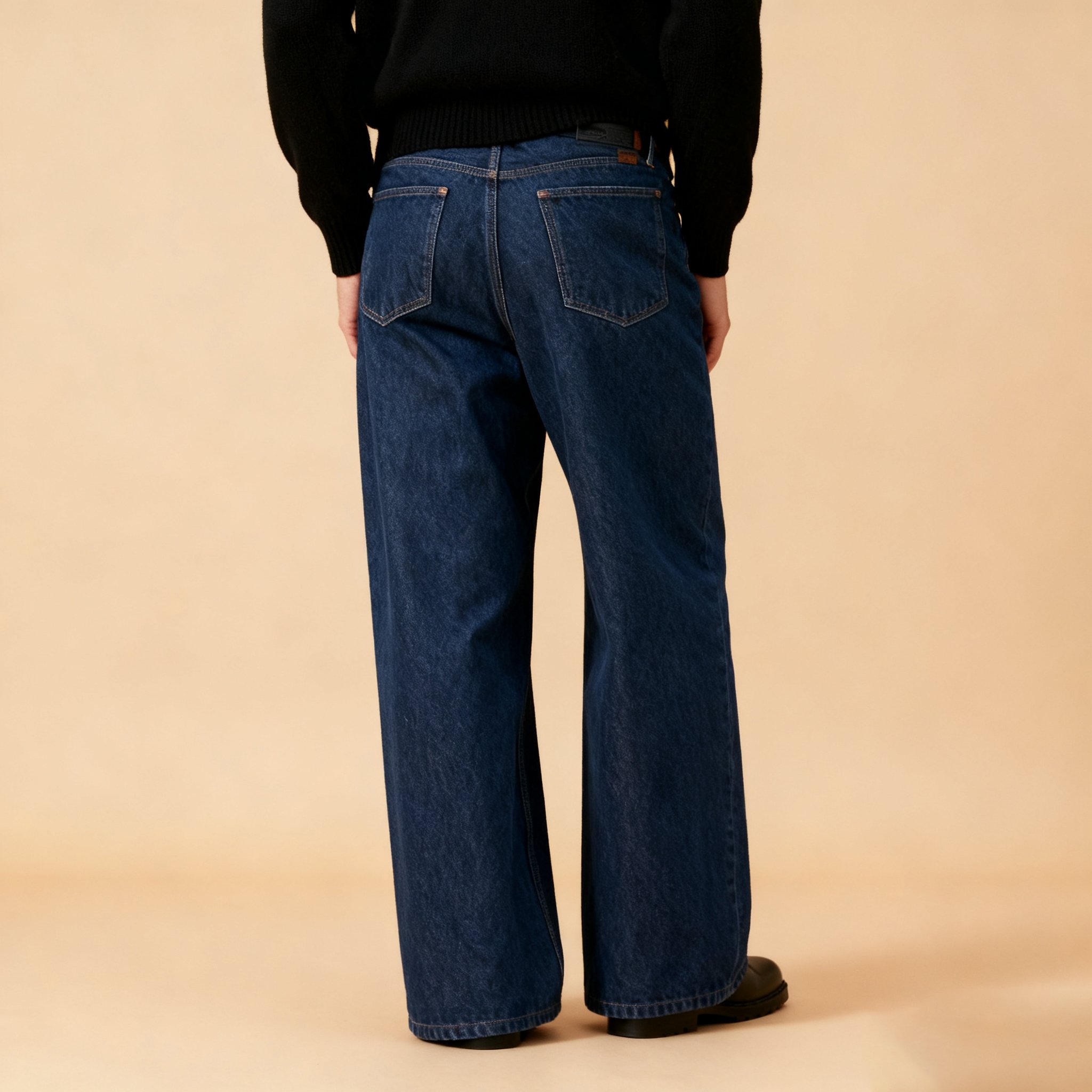 男性用ルーズフィットジーンズ全体画像