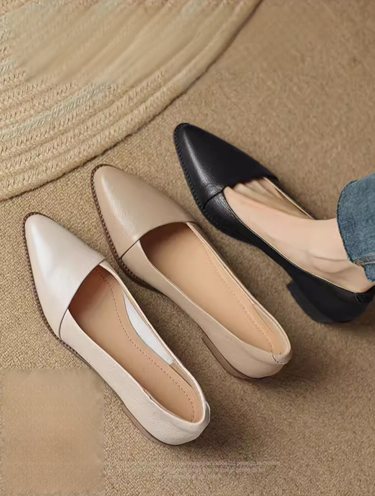 편안한 여성 스틸레토 구두 디테일 사진