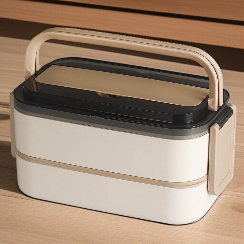 便攜雙層飯盒外出使用場景