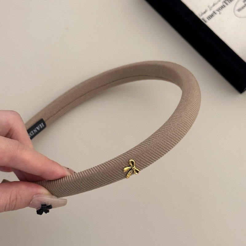 Modne opaski damskie