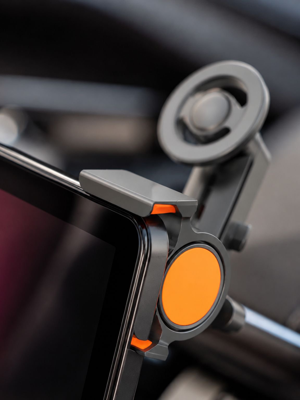 Secure magnetic navigation holder for car screen