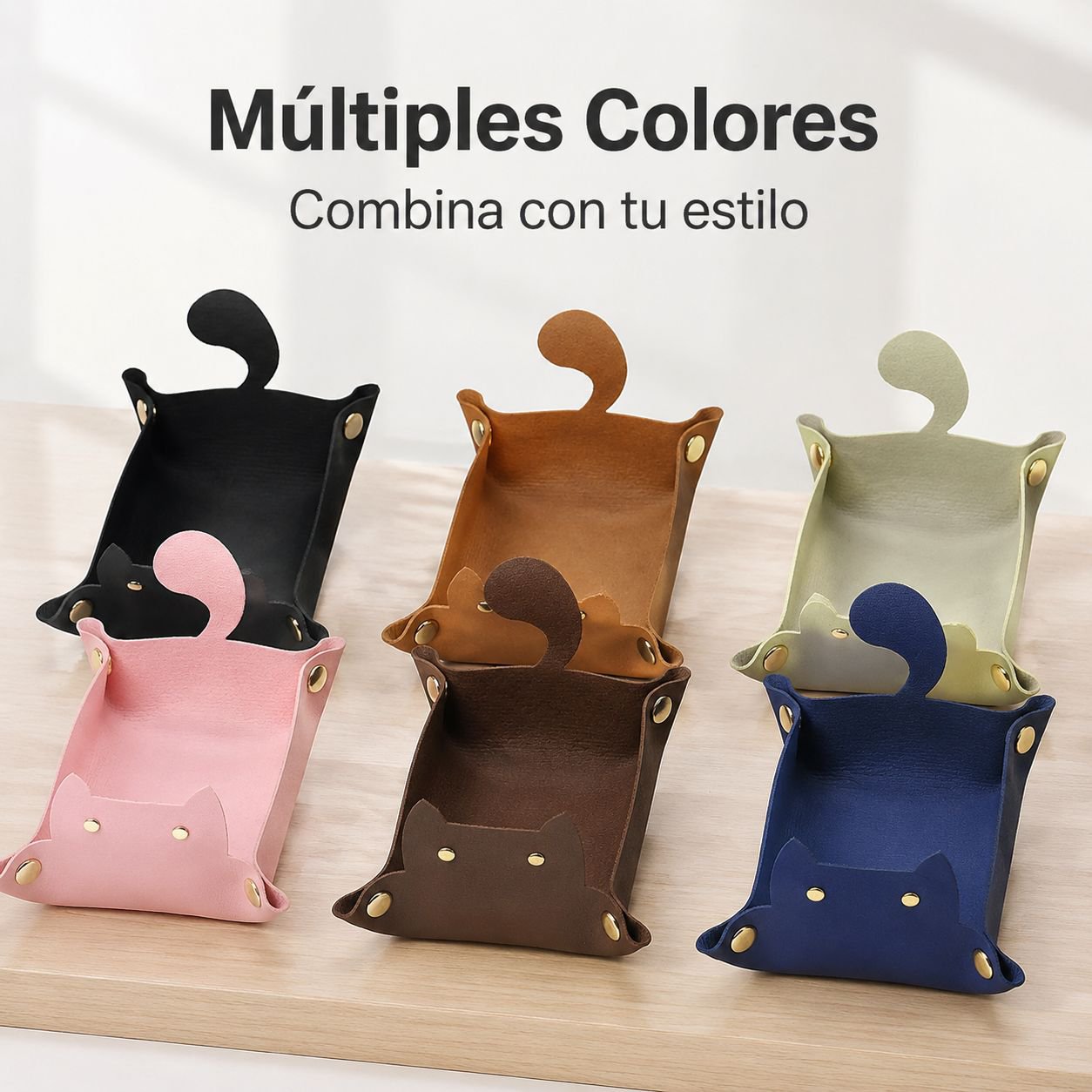 Caja de cuero para guardar llaves en la entrada.