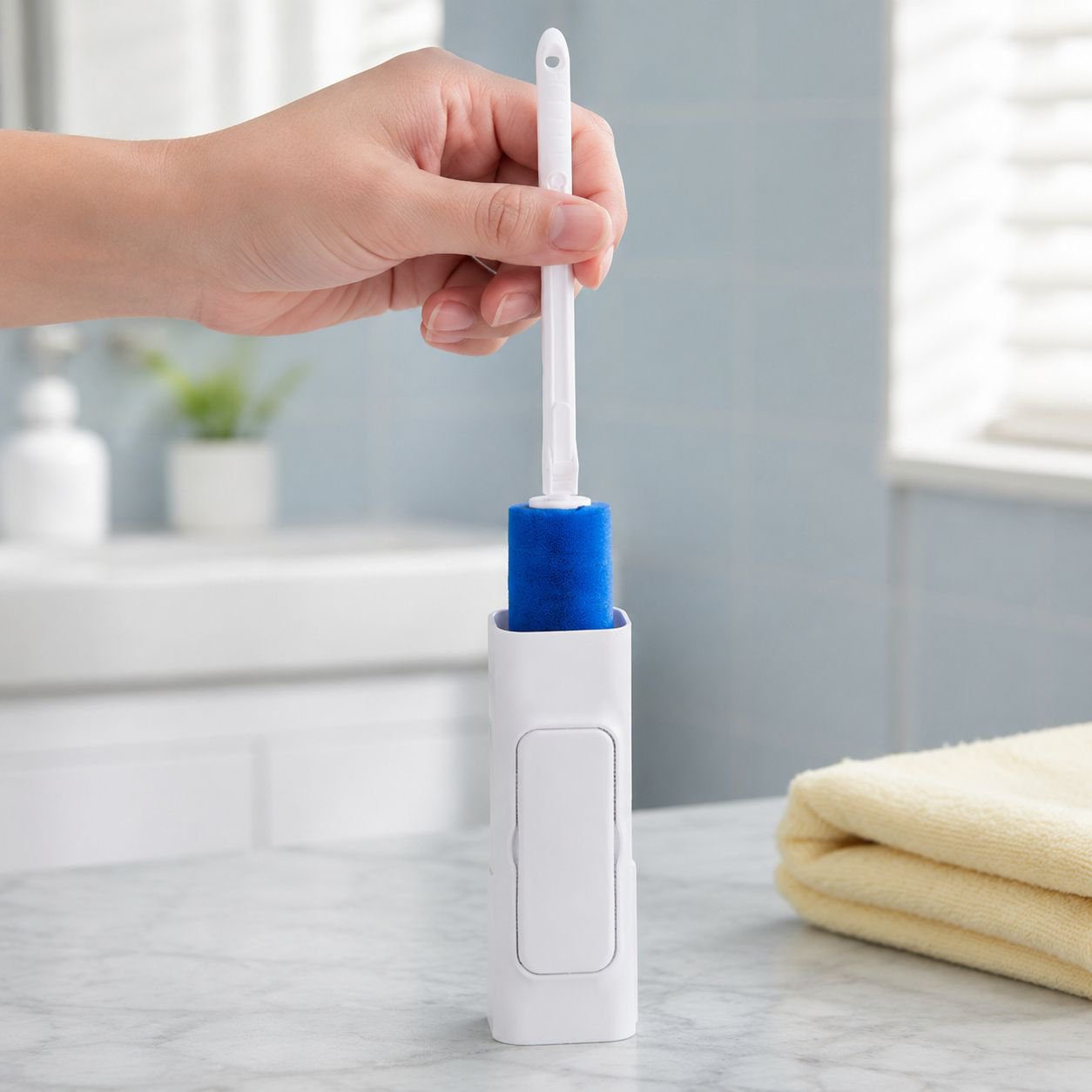 Limpieza eficiente de esquinas difíciles con cepillo extensible