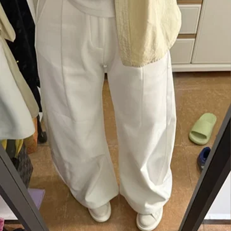 愛**村