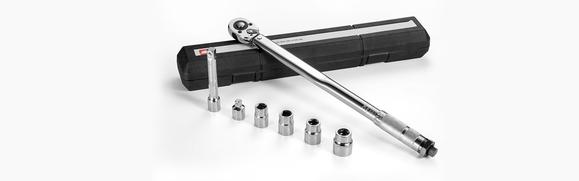 집안 청소를 위한 필수 청소 용품 추천,공간 정리를 위한 실용적인 수납용품 쇼핑,DIY와 수리를 위한 전문 하드웨어 도구 모음