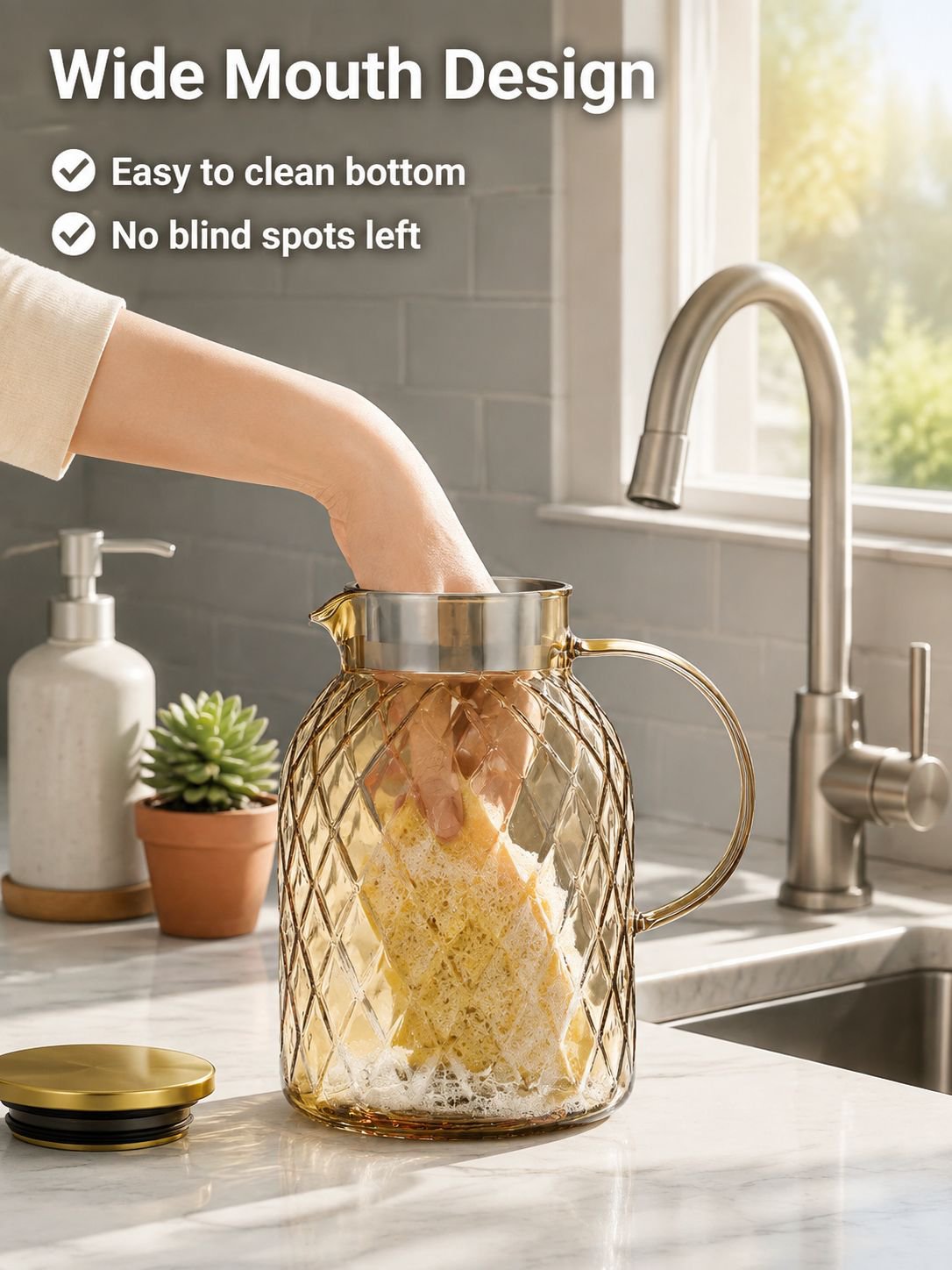 Large capacity glass water bottle