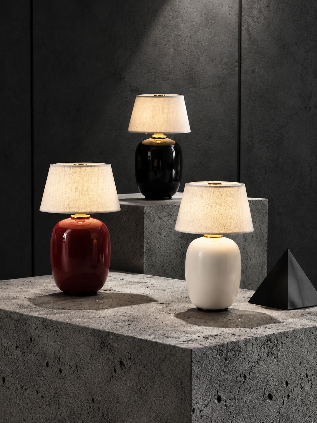 Wiederaufladbare französische Retro-Nachttischlampe für das Schlafzimmer