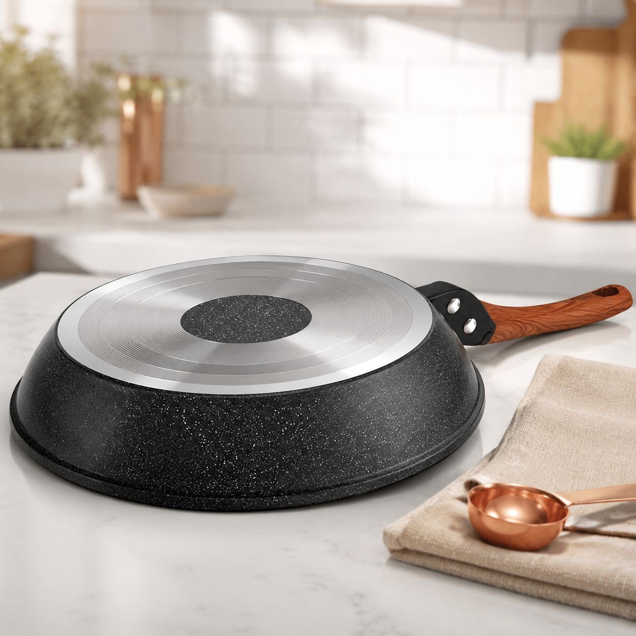SmokeFree Wooden Handle Frying Pan