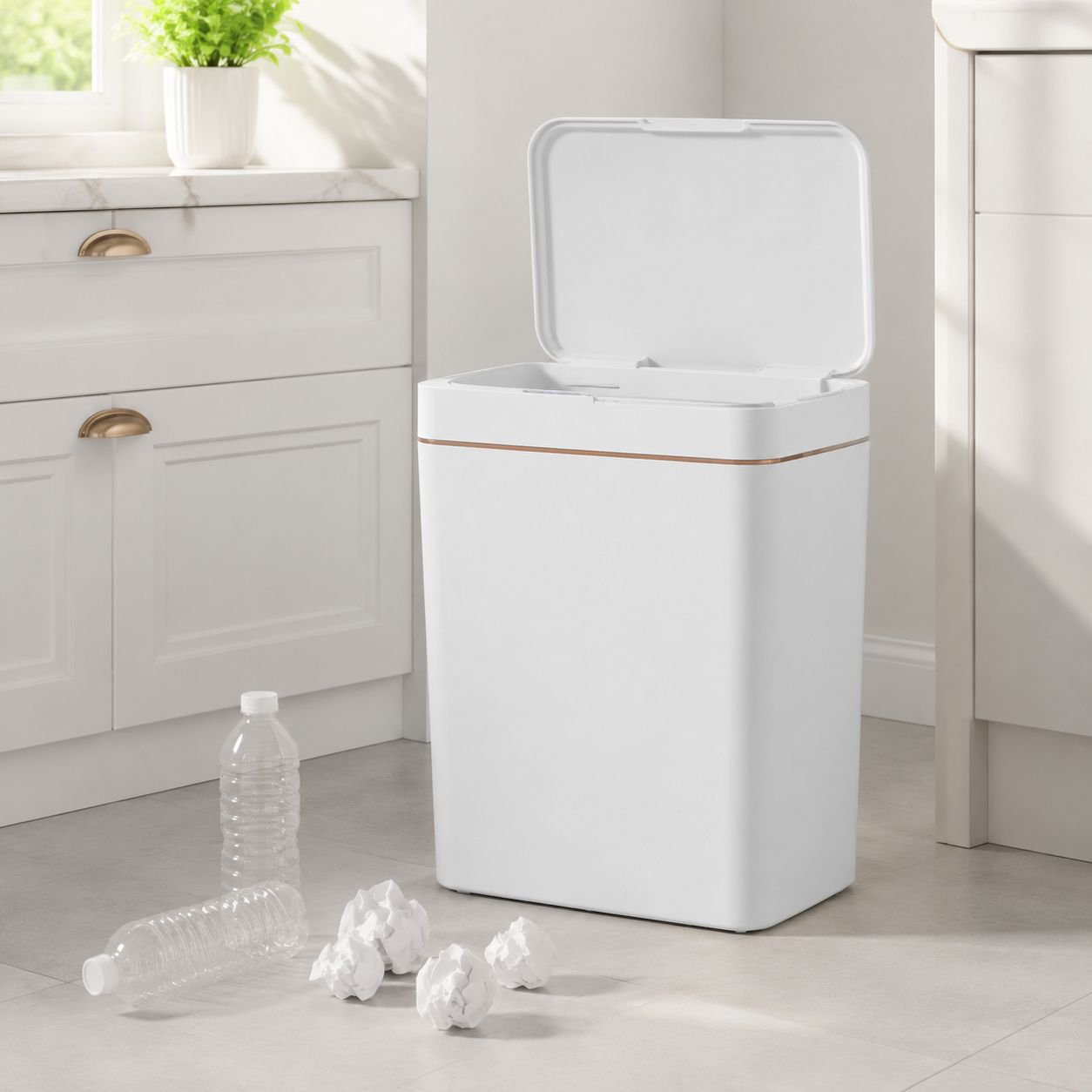 Poubelle à capteur automatique élégante pour hôtel
