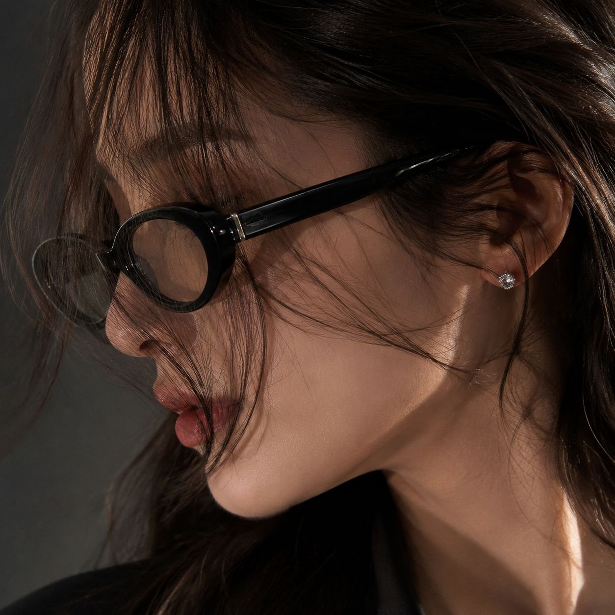 심플하고 다양한 스타일, 민낯에도 어울리는 도수 없는 평광 안경