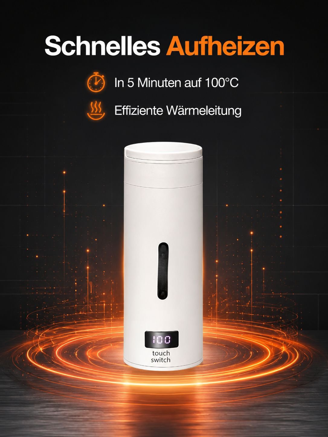 Kompakter Wasserkocher auf einem Hoteltisch