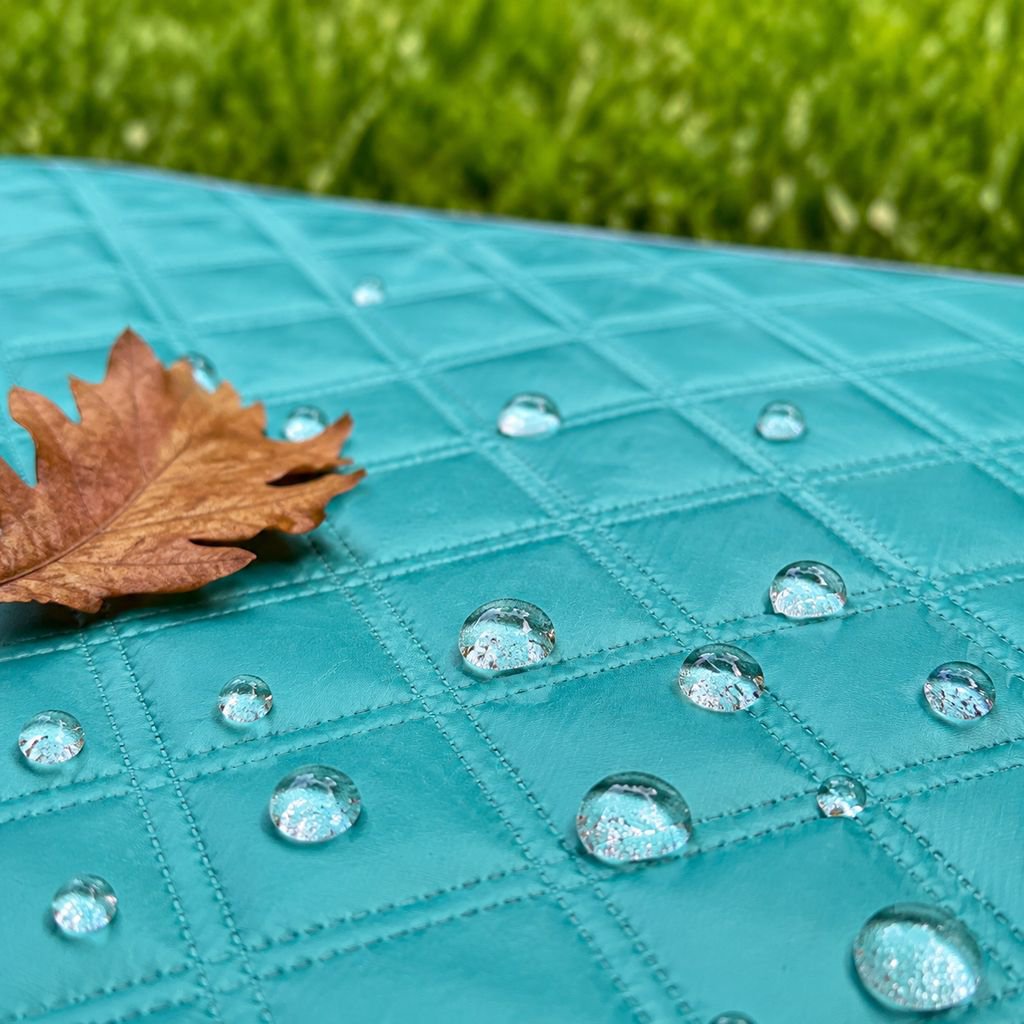 Foldable picnic mat with cotton filling, handle, moisture-proof mat, portable outdoor waterproof pic