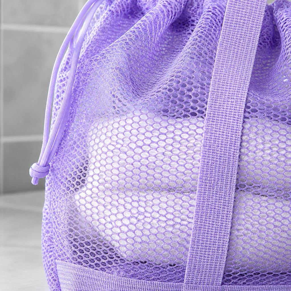 Foldable shopping bag in compact folded state