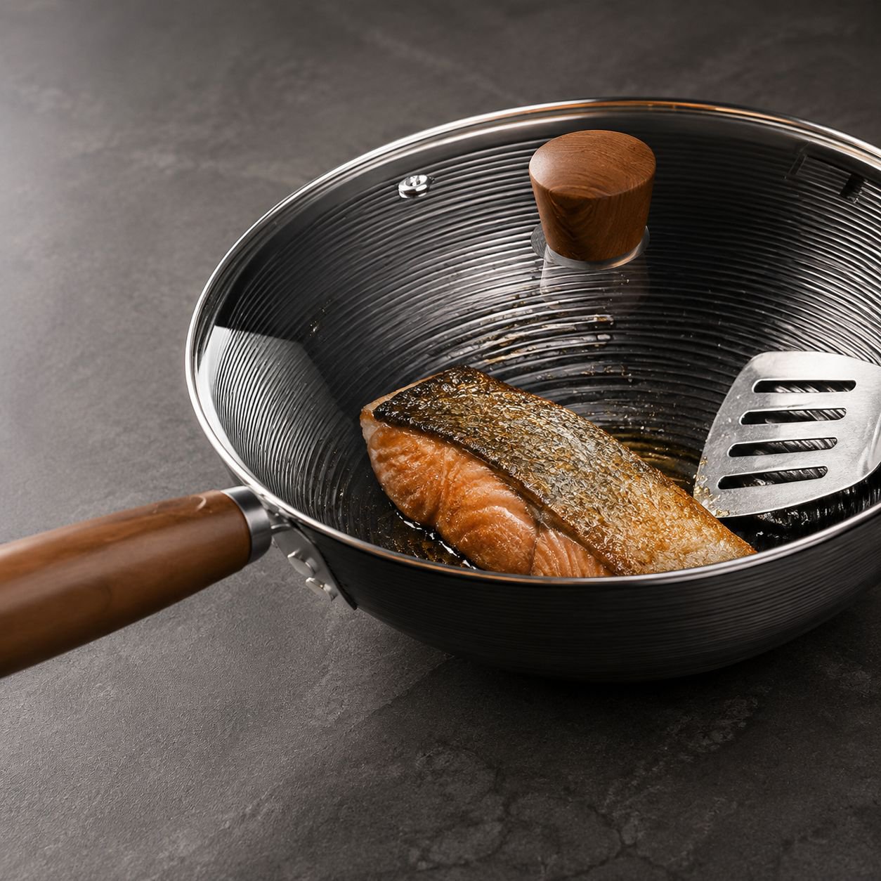 Small Iron Threaded Flat Frying Pan