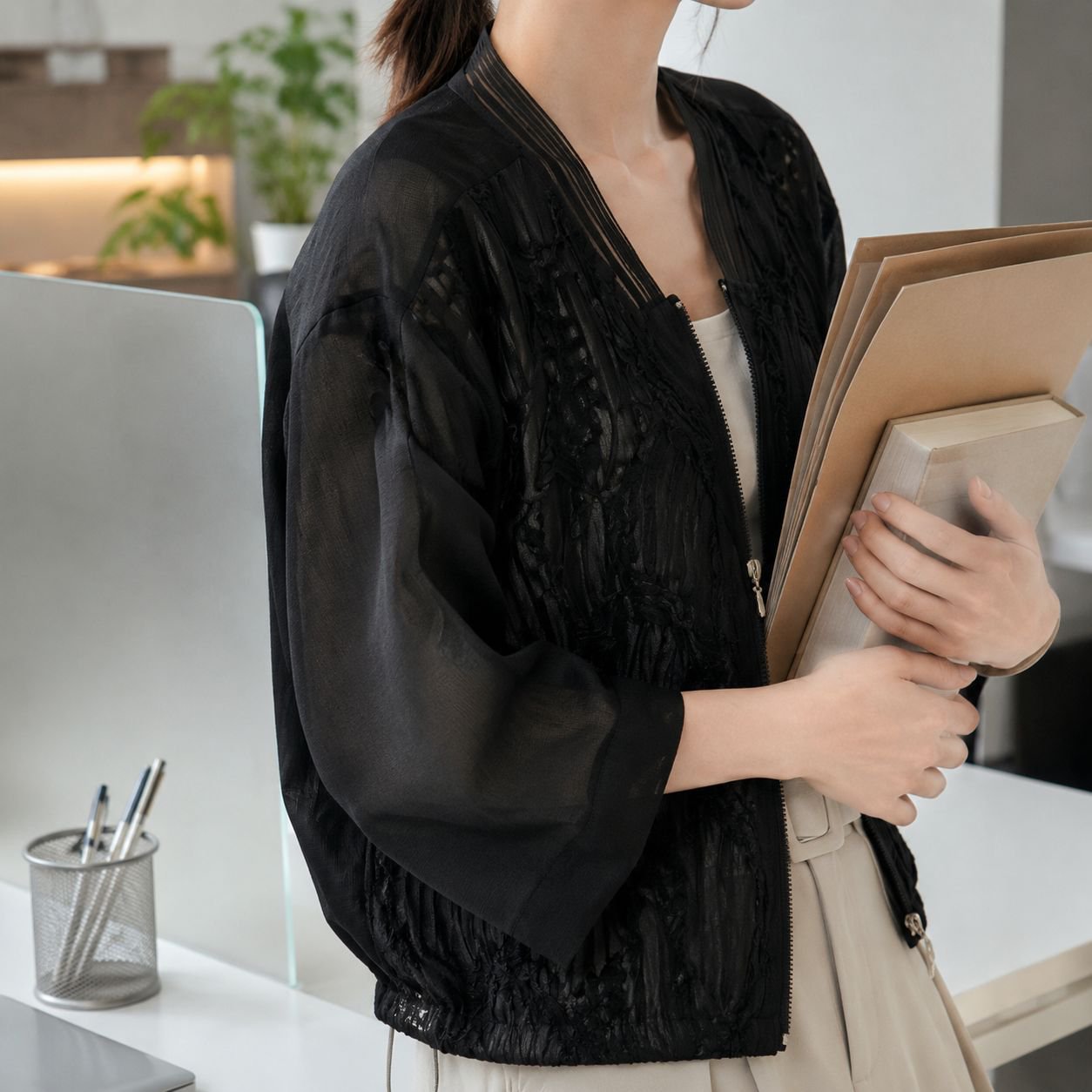 丈夫な刺繍入りシースルーベースボールレーストップス