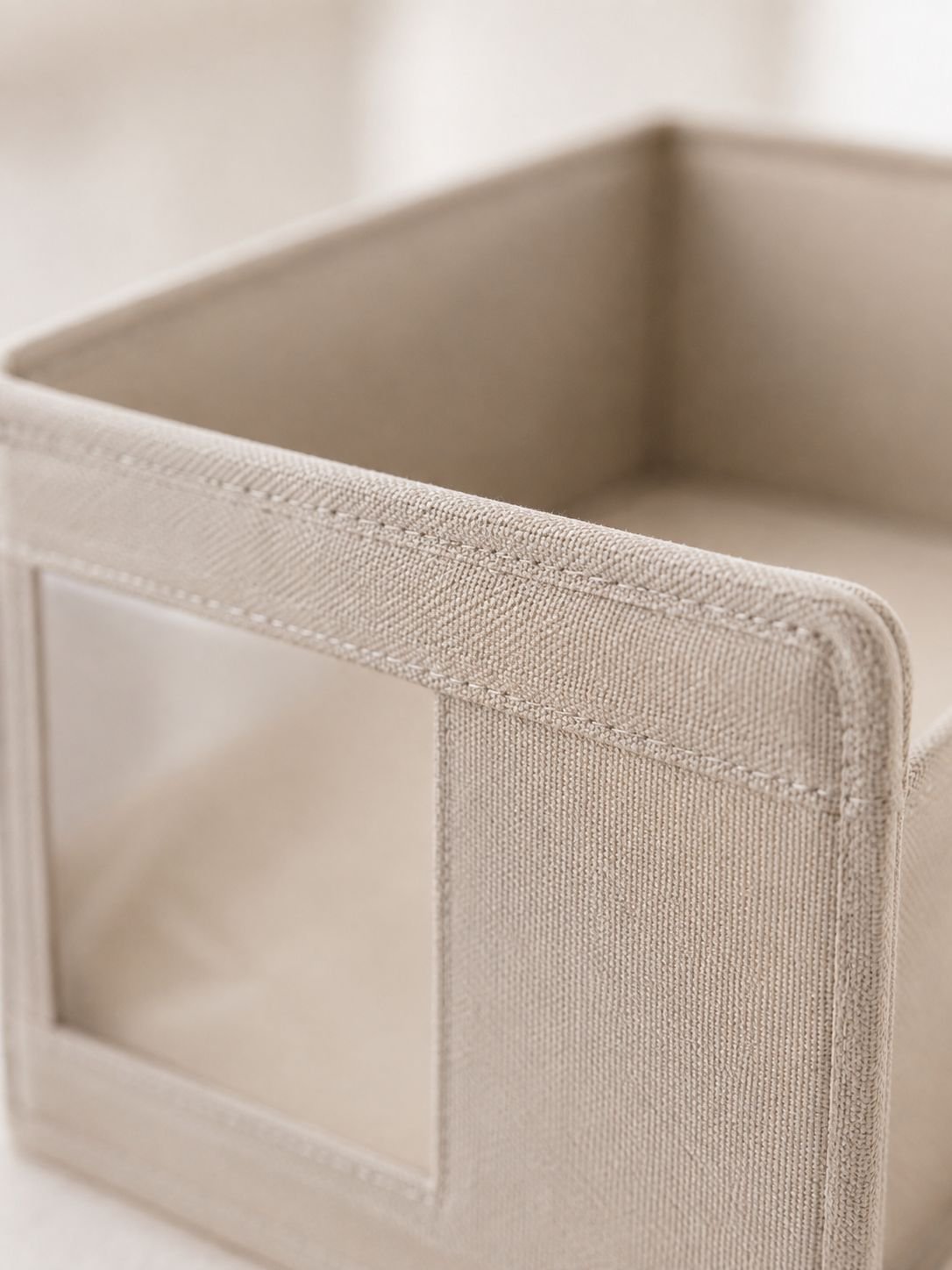 Almacenamiento compacto y plegable para ropa