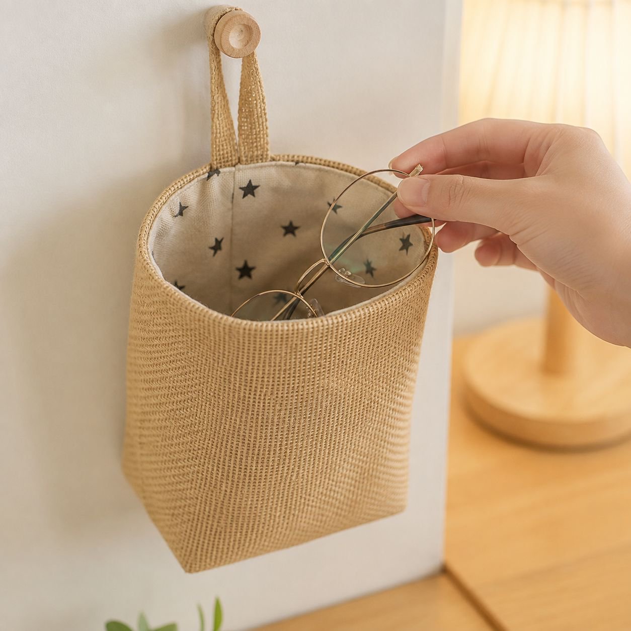 耐久性の高い綿麻素材の収納袋のディテール