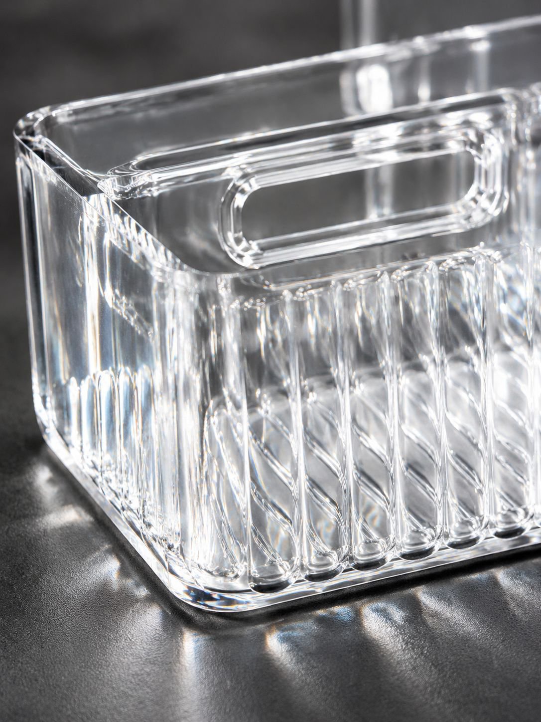 Caja transparente para almacenar artículos de oficina