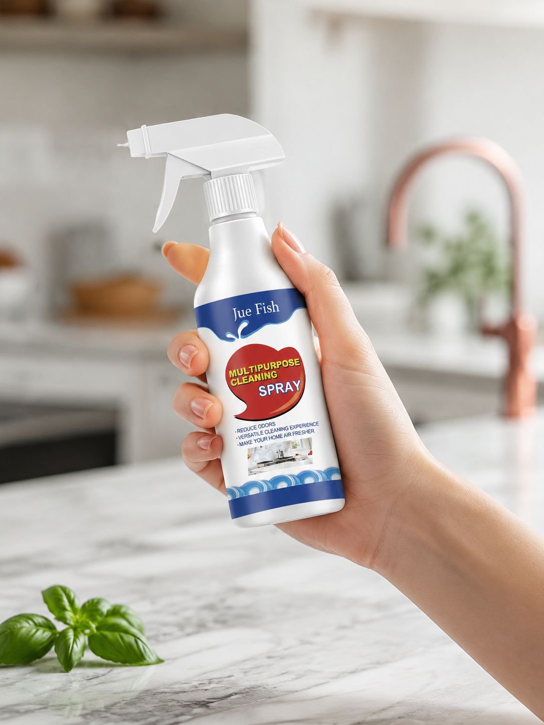 Multifunktionales Reinigungsspray für starke Küchenfettflecken