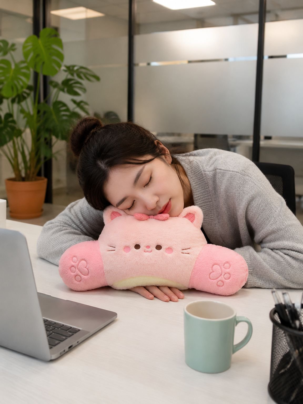 Cute plush cushion set for car seat