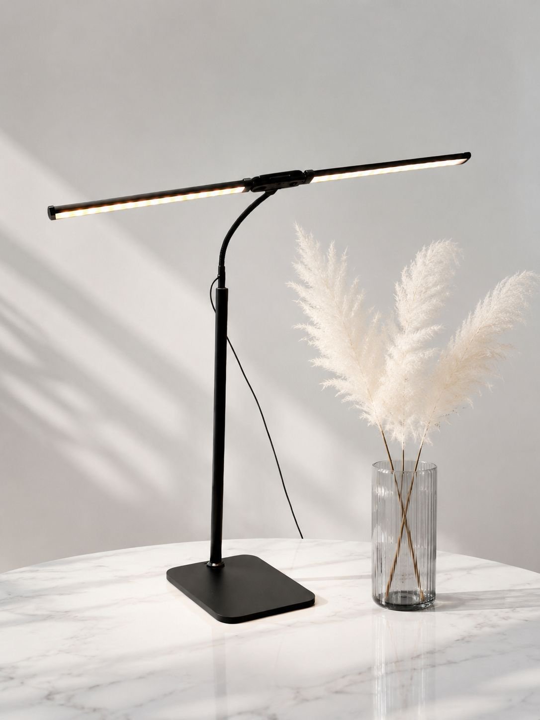Lampe de bureau à double tête avec éclairage réglable