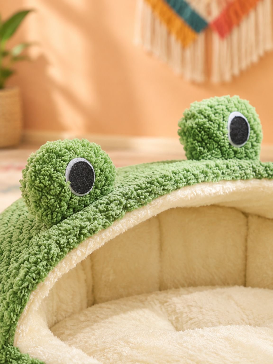 Cama divertida de rana verde para perros y gatos