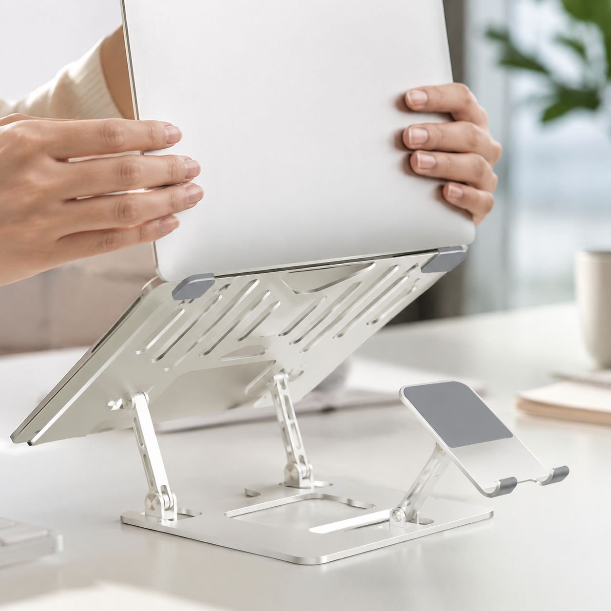 Soporte para laptop con ventilador eficiente y bajo ruido
