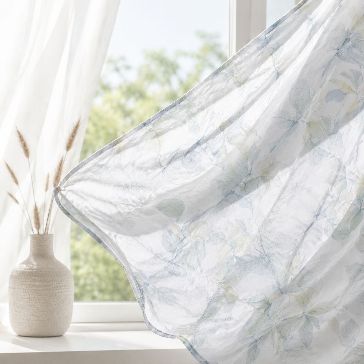 Premium Quality Summer Comforter with Smooth Fabric