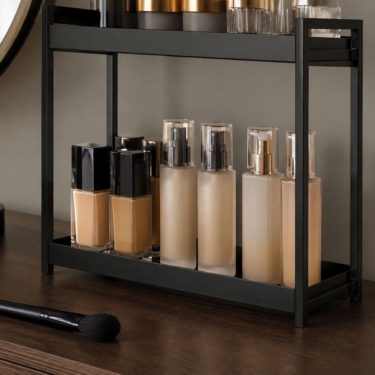 Stylish desktop organizer for cosmetics and fragrances