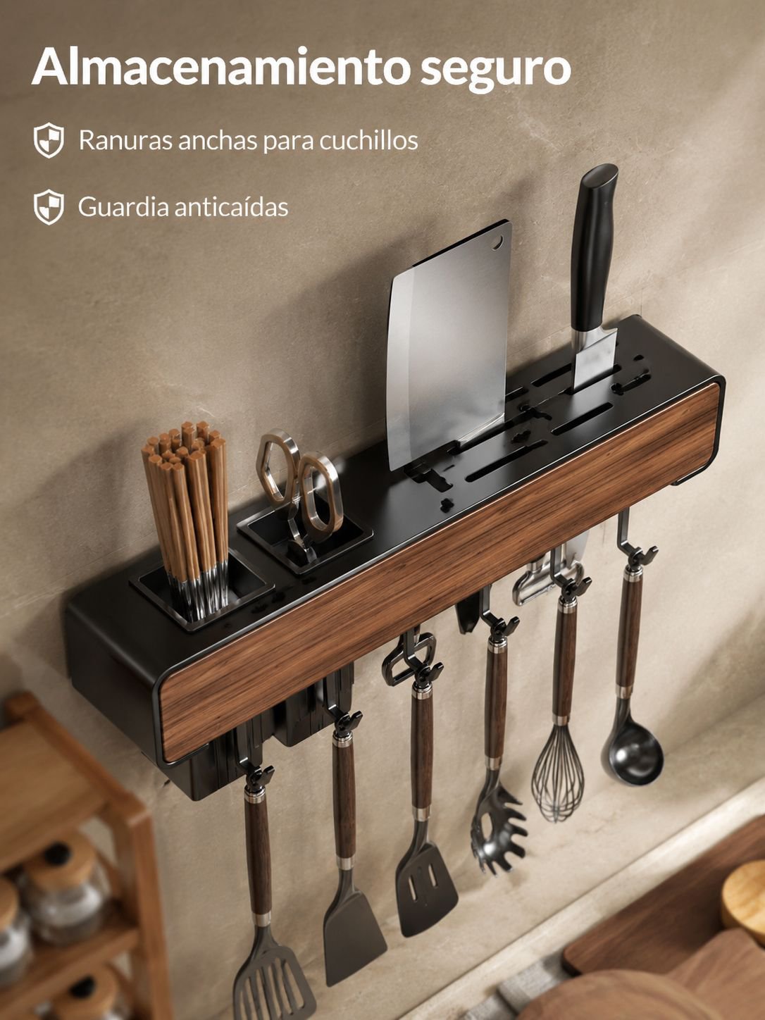 Escurridor para fregadero organizando utensilios de cocina