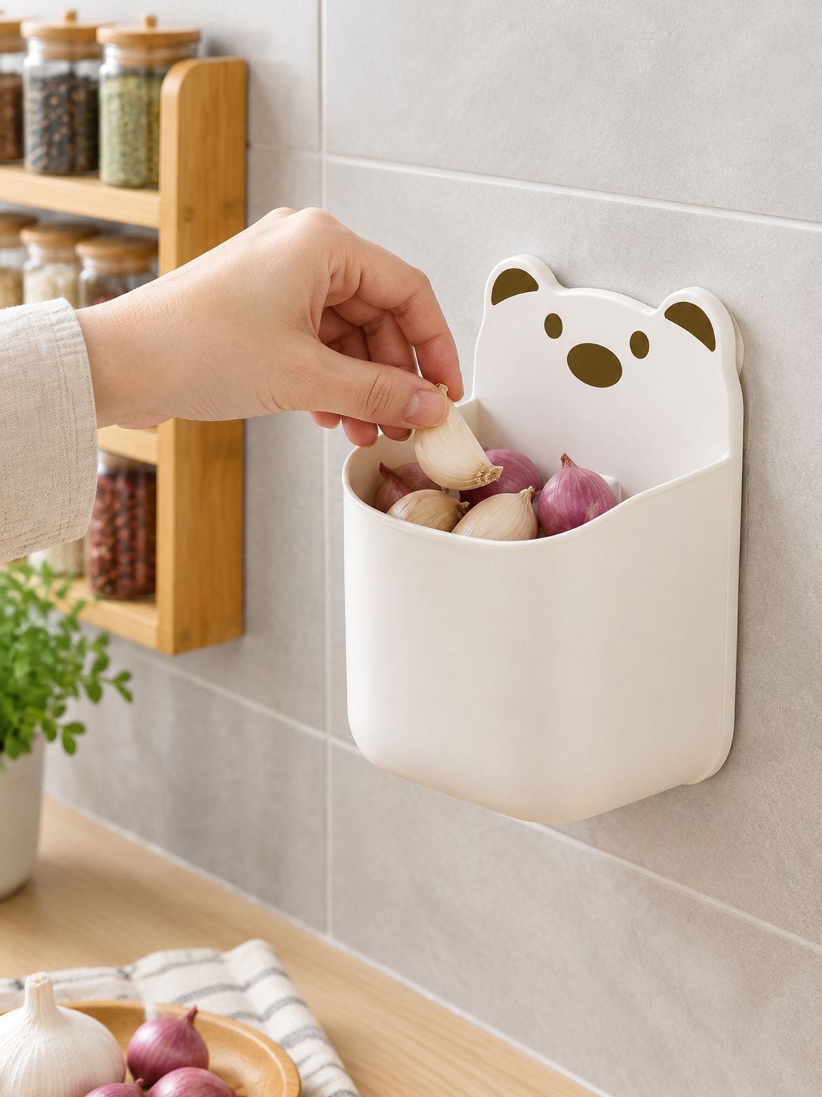 Organizador de pared oso lindo con juguetes y libros