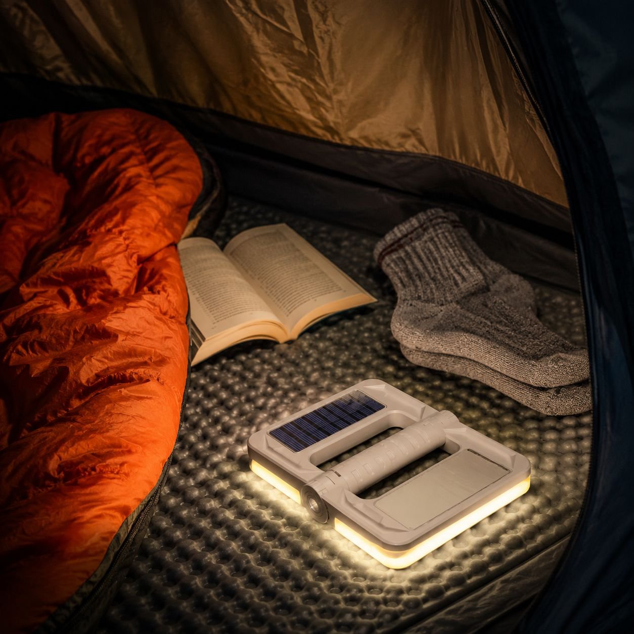 Multifunktionale, wiederaufladbare Solar-Campingleuchte für Outdoor-Fernbeleuchtung