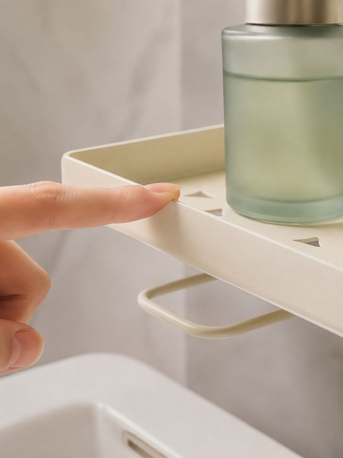 Maximiza el espacio en tu baño con estantería plegable