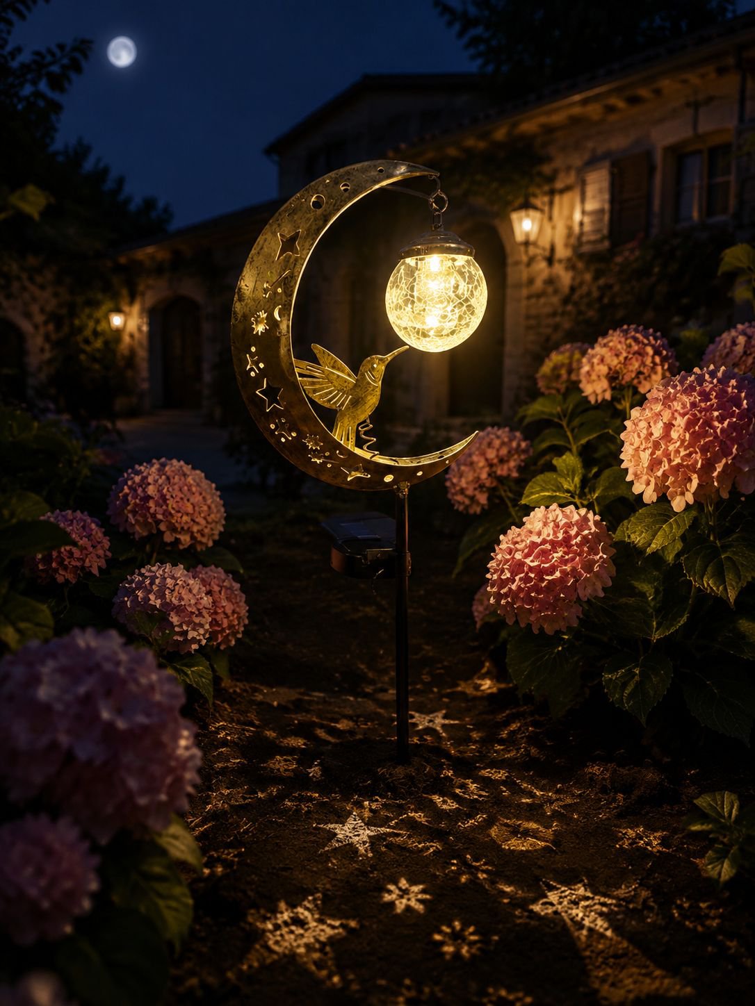 Décoration lumineuse solaire en forme de lune