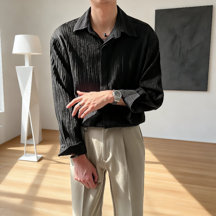 ビジネスシーンに最適なメンズシャツ