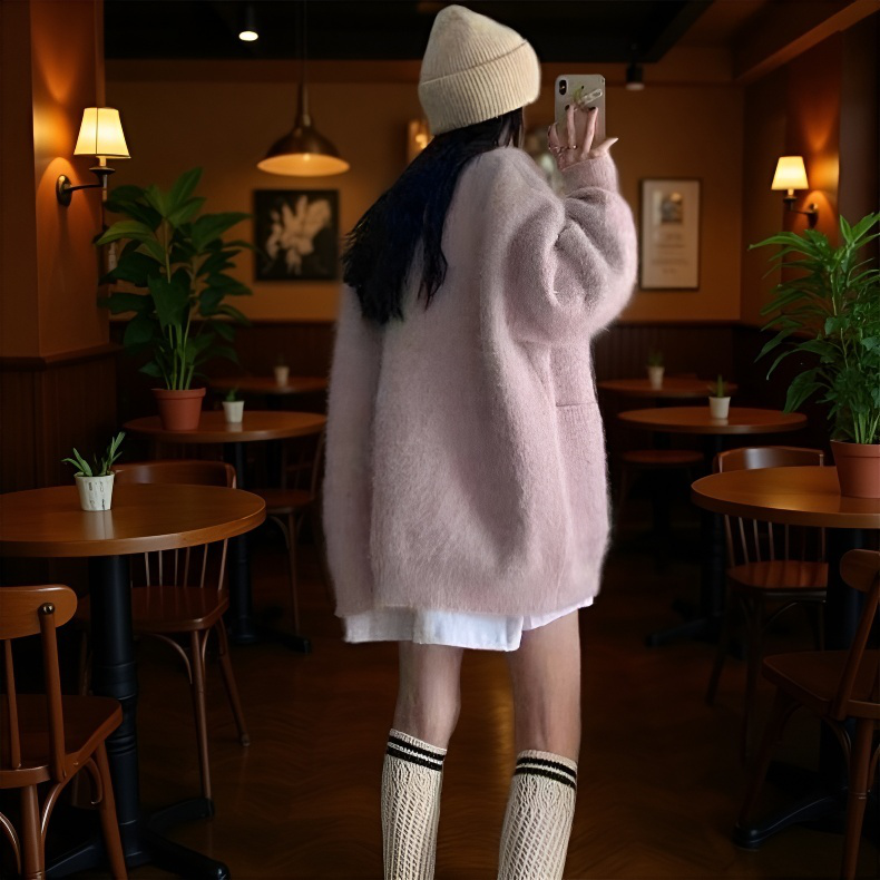 ファッショナブルな秋冬カーディガン全身コーディネート