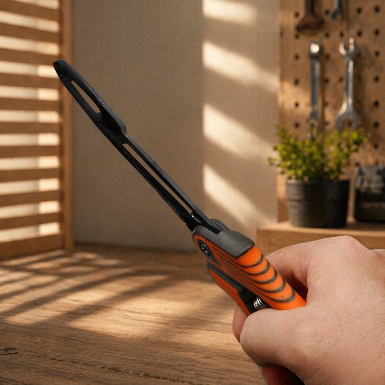 Gartenschere mit komfortablem Griff