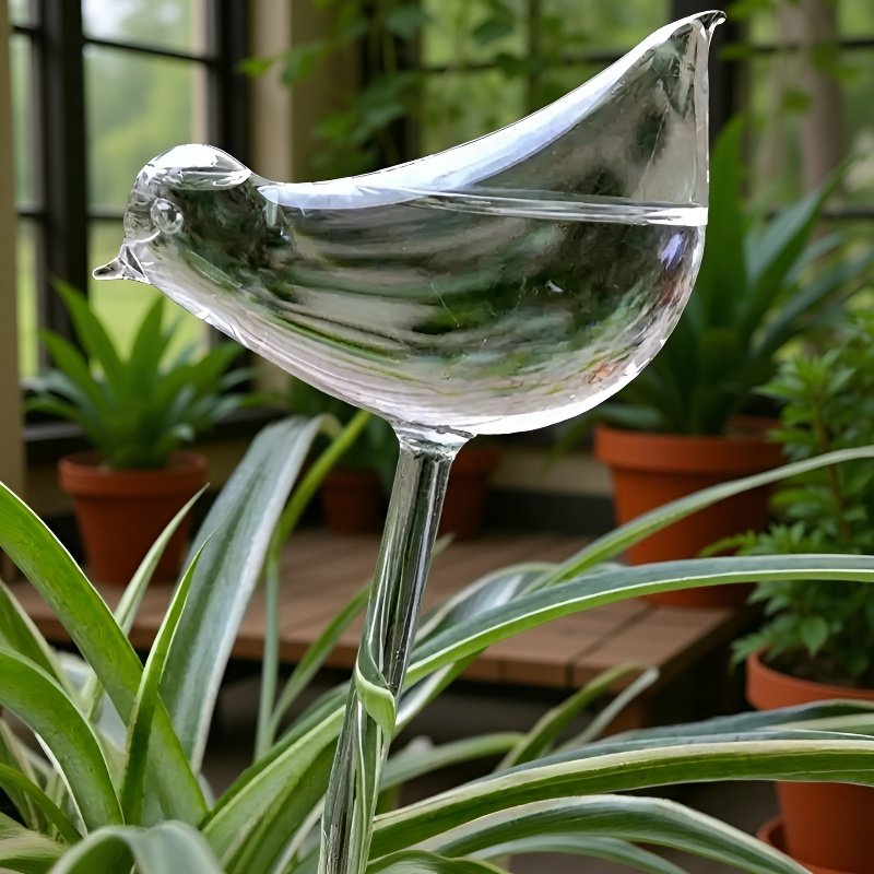 Selbstbewässerung für Pflanzen im Wohnbereich