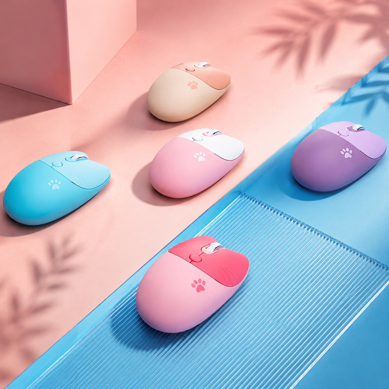Compact wireless mouse for travel and work