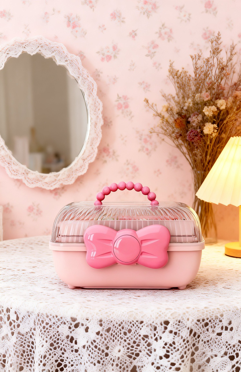 Caja de papelería y accesorios con diseño decorativo