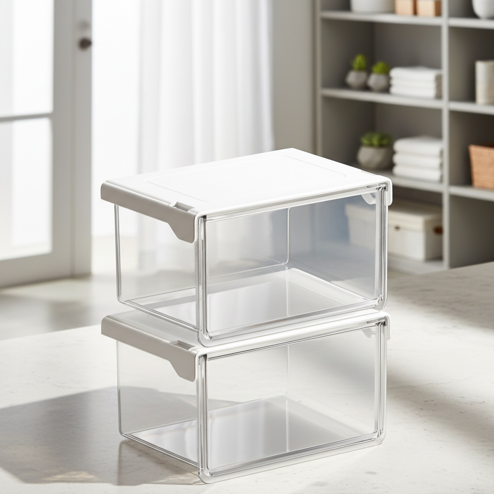 33°の傾斜角度で出し入れしやすいテーブル下収納ボックス。シンプルで透明な引き出し式で、オフィス、トイレ、洗面台、バスルームなどに最適な防水収納ボックスです。